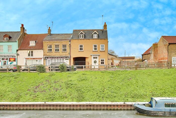 4 Bedroom Town House For Sale In Nene Parade, March, PE15