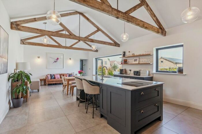 4 Bedroom Barn Conversion For Sale In High Street, Sutton, Sandy, SG19