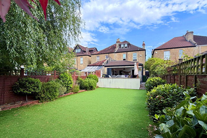 5 Bedroom End Of Terrace House For Sale In Evelyn Road, Newbridge, Bath, BA1