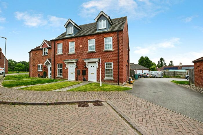 3 Bedroom Town House For Sale In Lime Walk, Old Leake, Boston, PE22