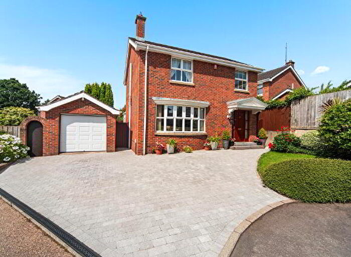 3 Bedroom Detached House For Sale In Oakwood Court, Belfast, BT9