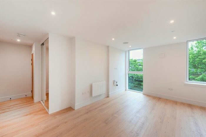 Studio To Rent In Caxton, Roden Street, Ilford, IG1