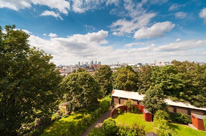 3 Bedroom Maisonette To Rent In Humber Road London, SE3