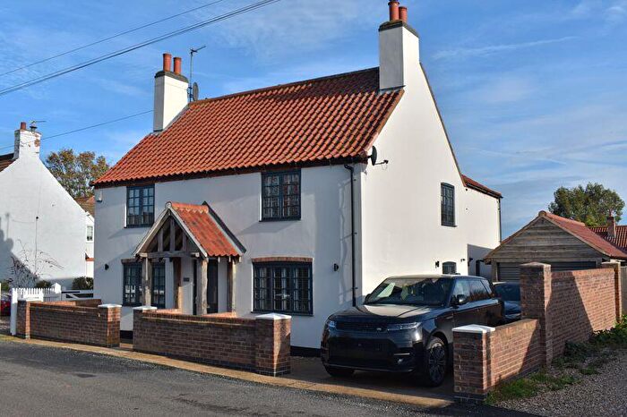 4 Bedroom Detached House For Sale In Main Street, North Muskham, NG23