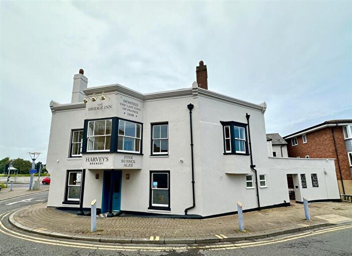 2 Bedroom Flat To Rent In Bridge Street, Newhaven, BN9