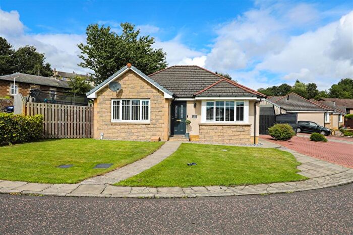 3 Bedroom Bungalow For Sale In Valley Gardens, Leslie, KY6