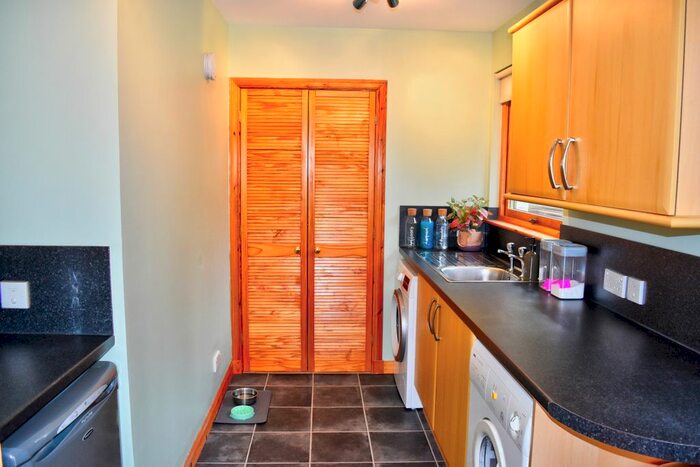 5 Bedroom Detached House For Sale In Urquhart Road, Dingwall IV15