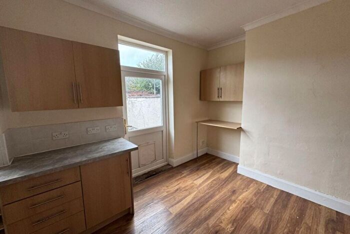 3 Bedroom End Of Terrace House For Sale In Hampden Grove, Tranmere, CH42