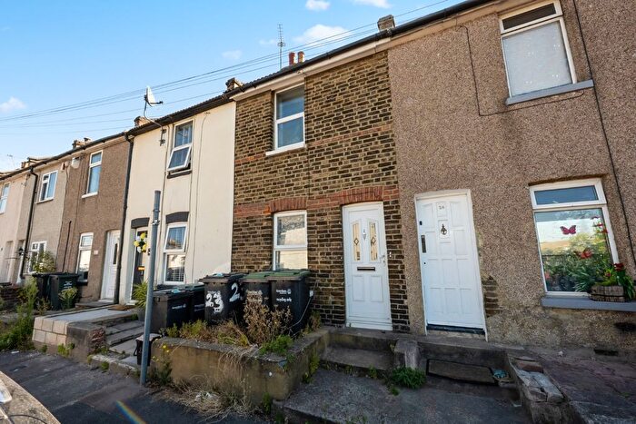 2 Bedroom Terraced House To Rent In Northfleet, Gravesend, Kent, DA11