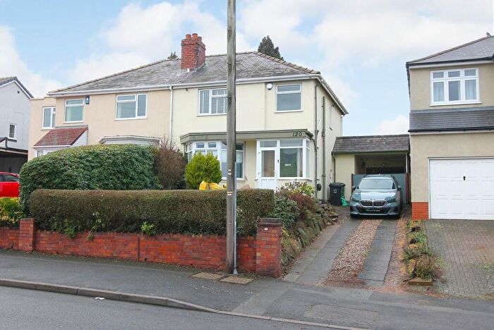 3 Bedroom Semi-Detached House For Sale In Vicarage Road, Wollaston, Stourbridge, DY8