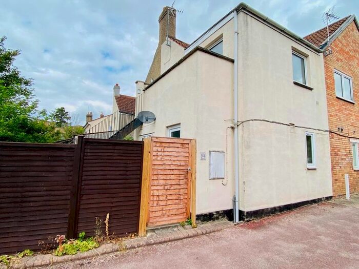 1 Bedroom Flat To Rent In Upper High Street, Taunton, TA1