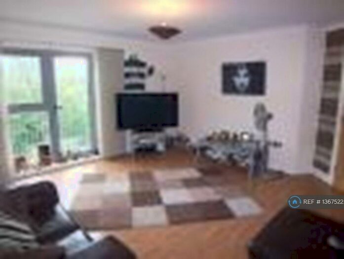 3 Bedroom Flat To Rent In Mandara Point, Coventry, CV1