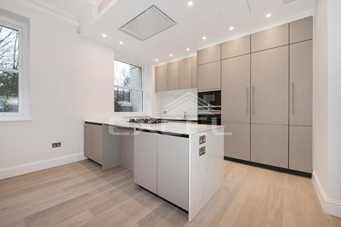 3 Bedroom Penthouse To Rent In Arkwright Road, Hampstead, London, NW3