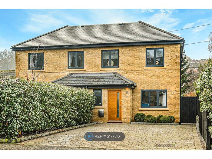 4 Bedroom Semi-detached House To Rent In Norheads Lane, Biggin Hill, Westerham, TN16