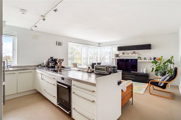 2 Bedroom Flat To Rent In Samels Court, London, W6