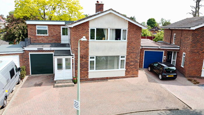 5 Bedroom Detached House For Sale In Gascoigne Drive, Henley, IP6