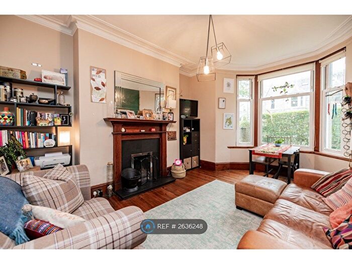 2 Bedroom Flat To Rent In Forest Avenue, Aberdeen, AB15