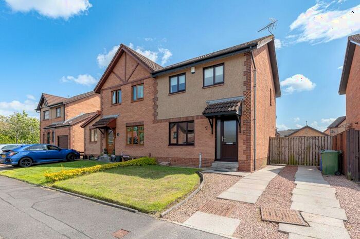 3 Bedroom Semi Detached House To Rent In Caltrop Place, Stirling, FK7