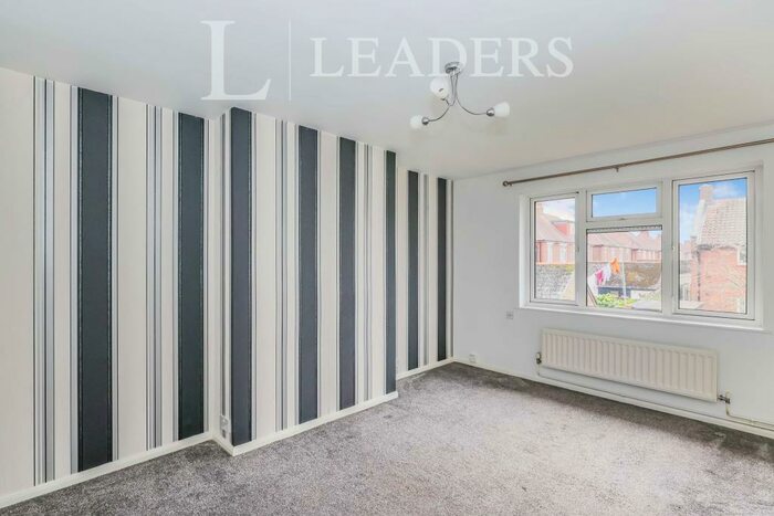 1 Bedroom Apartment To Rent In Northern Parade, PO2