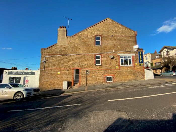 2 Bedroom Maisonette To Rent In Upper Dane Road, Margate, CT9