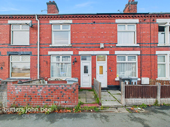 3 Bedroom Terraced House For Sale In Stoneley Road, Crewe, CW1