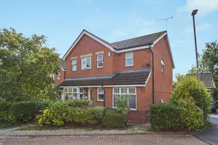 4 Bedroom Detached House To Rent In Griffin Close, Twyford, Banbury, OX17