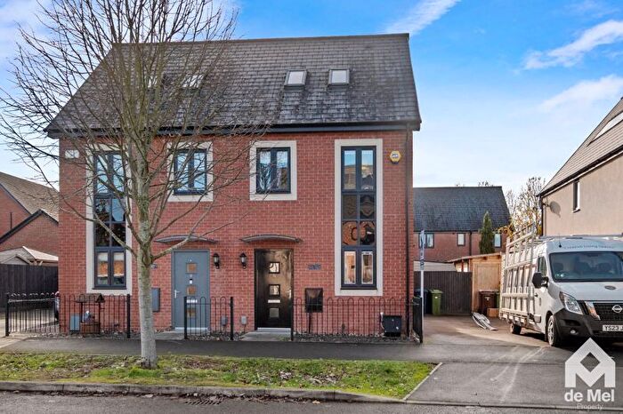3 Bedroom Semi Detached House For Sale In Sapphire Road, Bishops Cleeve, GL52