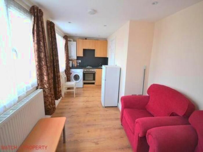 1 Bedroom Flat To Rent In Huxley Gardens, Park Royal, NW10