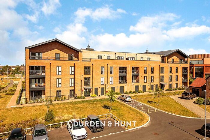 2 Bedroom Apartment For Sale In Finlay Gardens, Hornchurch, RM12
