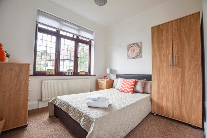 Studio To Rent In Room To Rent In Arbuthnot Lane, Bexley, Kent, DA5