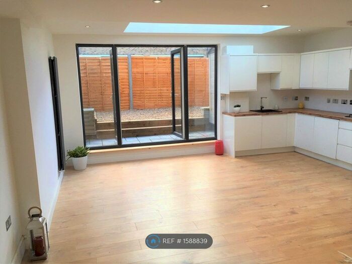 1 Bedroom Flat To Rent In Mount Pleasant, Reading, RG1