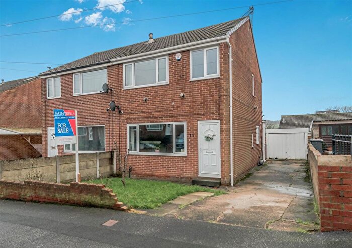 3 Bedroom Semi Detached House For Sale In Wheelwright Avenue, Leeds, LS12