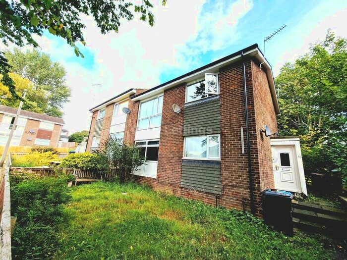 2 Bedroom Flat To Rent In Blanchland Avenue, Newton Hall, DH1