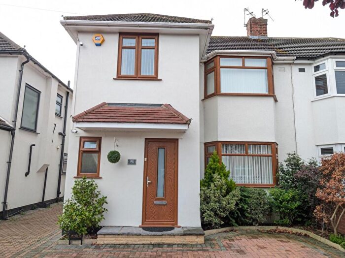 4 Bedroom Semi-Detached House For Sale In Warren Drive, Hornchurch, Essex, RM12