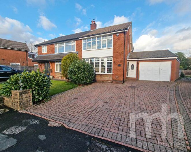 3 Bedroom Semi-Detached House For Sale In Derwent Drive, Bramhall, SK7