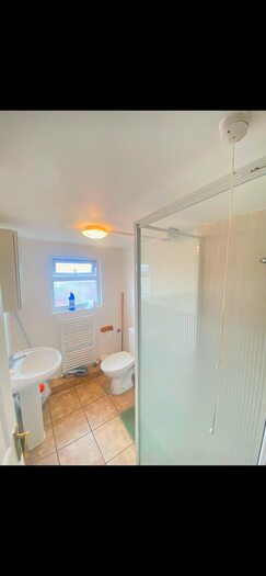 1 Bedroom Flat To Rent In Ellerdine Road, Hounslow, TW3