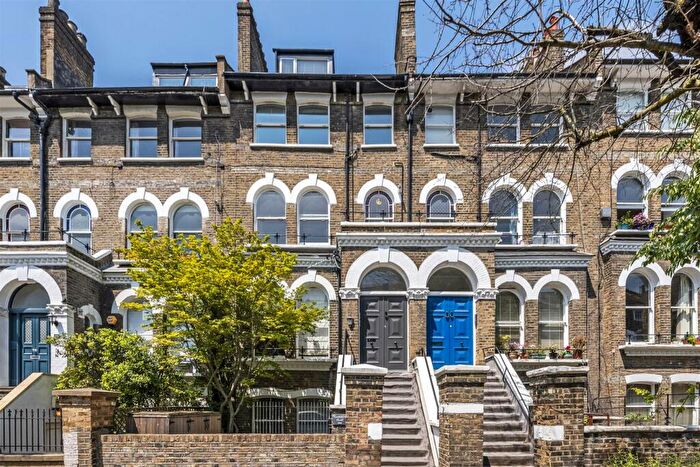 1 Bedroom Flat To Rent In South Villas, NW1