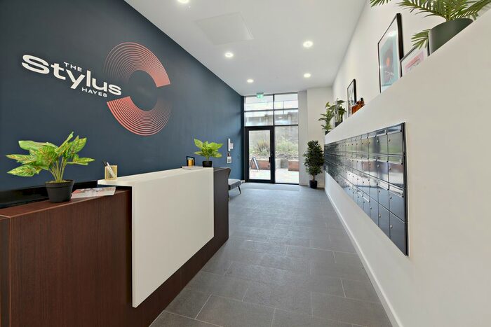 Studio To Rent In Blyth Road, Hayes, UB3