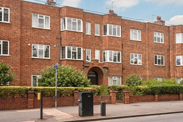 2 Bedroom Flat For Sale In Kingston Road, London, SW19