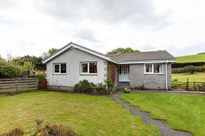 3 Bedroom Detached Bungalow For Sale In Fergusson View, West Linton, EH46