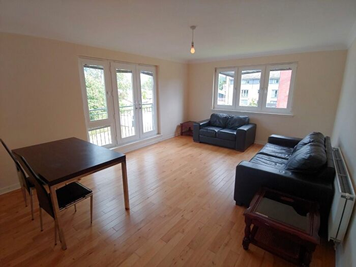 2 Bedroom Flat To Rent In Orrok Lane, Edinburgh, EH16