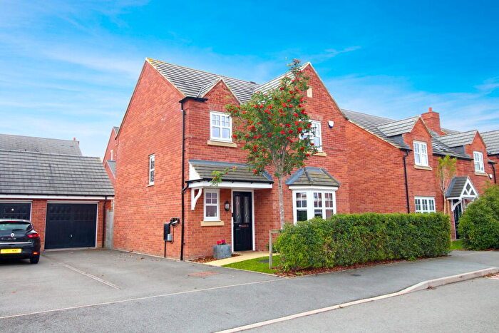 3 Bedroom Detached House For Sale In Muirhead Rise, Holuton, Rugby, CV23