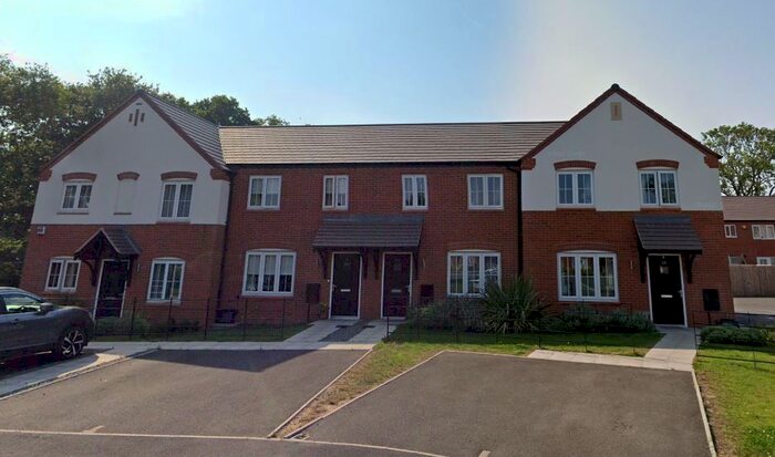 1 Bedroom Flat To Rent In Redwood Close, Tidbury Green, Solihull, B90