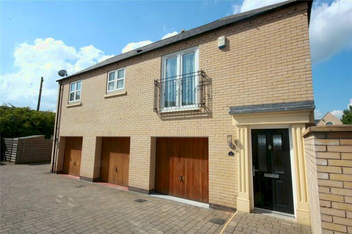 2 Bedroom Flat To Rent In St Georges Court, Willerby, Hull, East Yorkshire, HU10