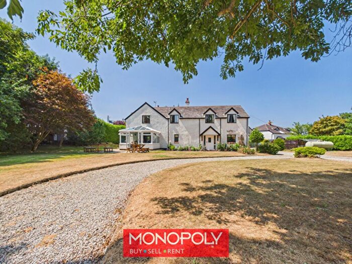 5 Bedroom Country House For Sale In Lower Denbigh Road, Wigfair Isaf Lower Denbigh Road, LL17
