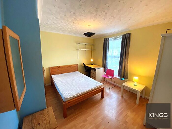4 Bedroom Terraced House To Rent In Margate Road, Southsea, PO5