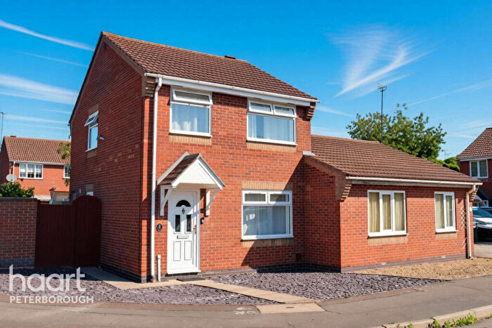 3 Bedroom Semi Detached House For Sale In Oxney Road, Peterborough, PE1