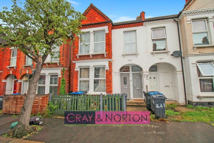 2 Bedroom Maisonette To Rent In Mersham Road, Thornton Heath, CR7