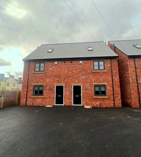 3 Bedroom Semi-Detached House To Rent In Sheffield Close, Worksop, Creswell, S80