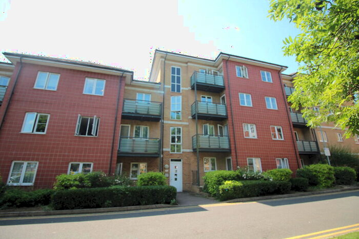 1 Bedroom Flat To Rent In The Parklands -, LU5